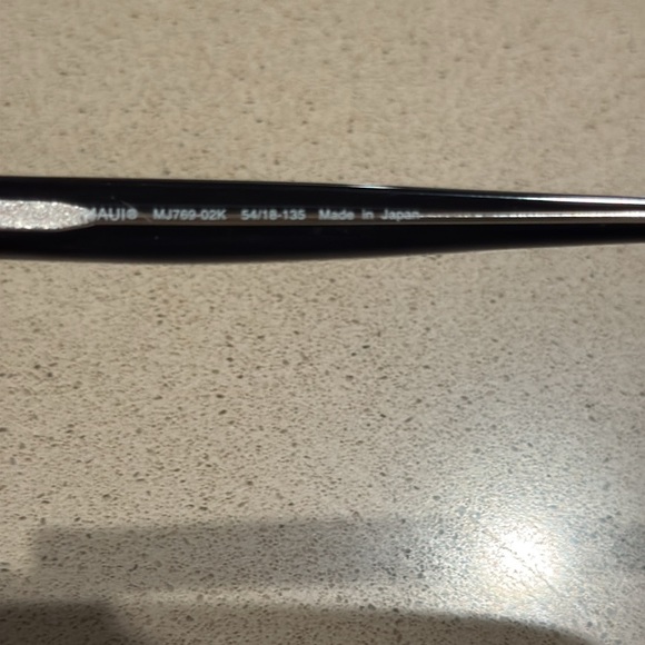 Maui Jim Canna Black Sunglasses - Picture 11 of 13